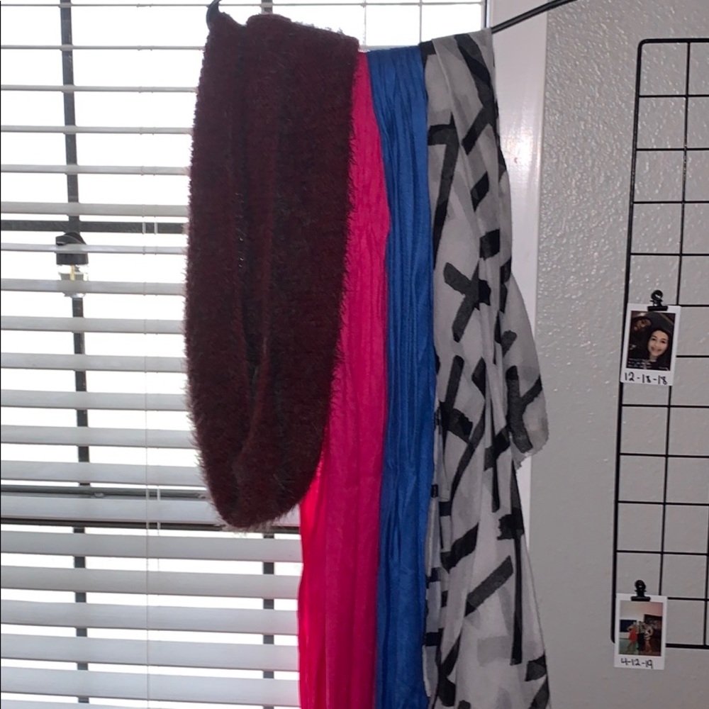 4 pack of scarves